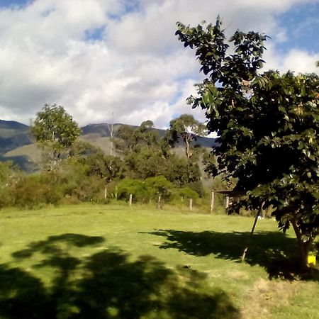 Gasthaus Hospedaje Y Zona De Camping Pistacho Villa de Leyva Exterior foto